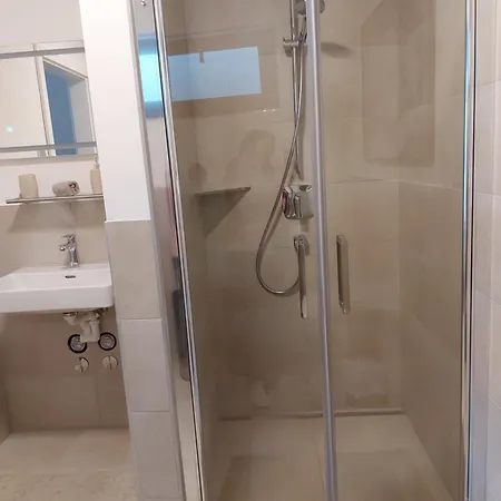 Modernes Apartman